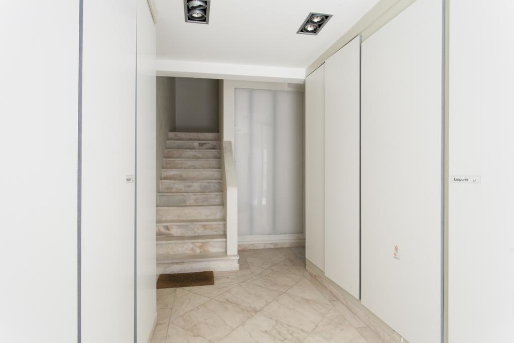 Joivy Joyful 2Br Apt With Terrace Nearby Sao Bento Palace Lisbon Bilik gambar