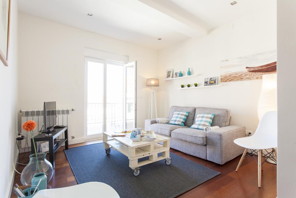 Joivy Joyful 2Br Apt With Terrace Nearby Sao Bento Palace Lisbon Bilik gambar