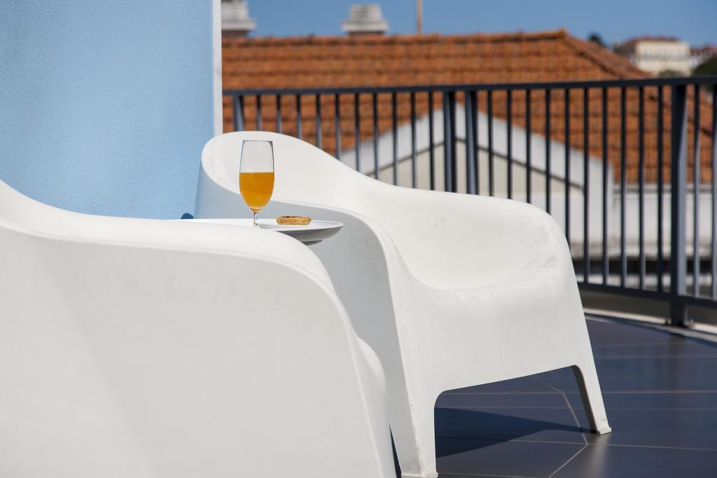 Joivy Joyful 2Br Apt With Terrace Nearby Sao Bento Palace Lisbon Luaran gambar