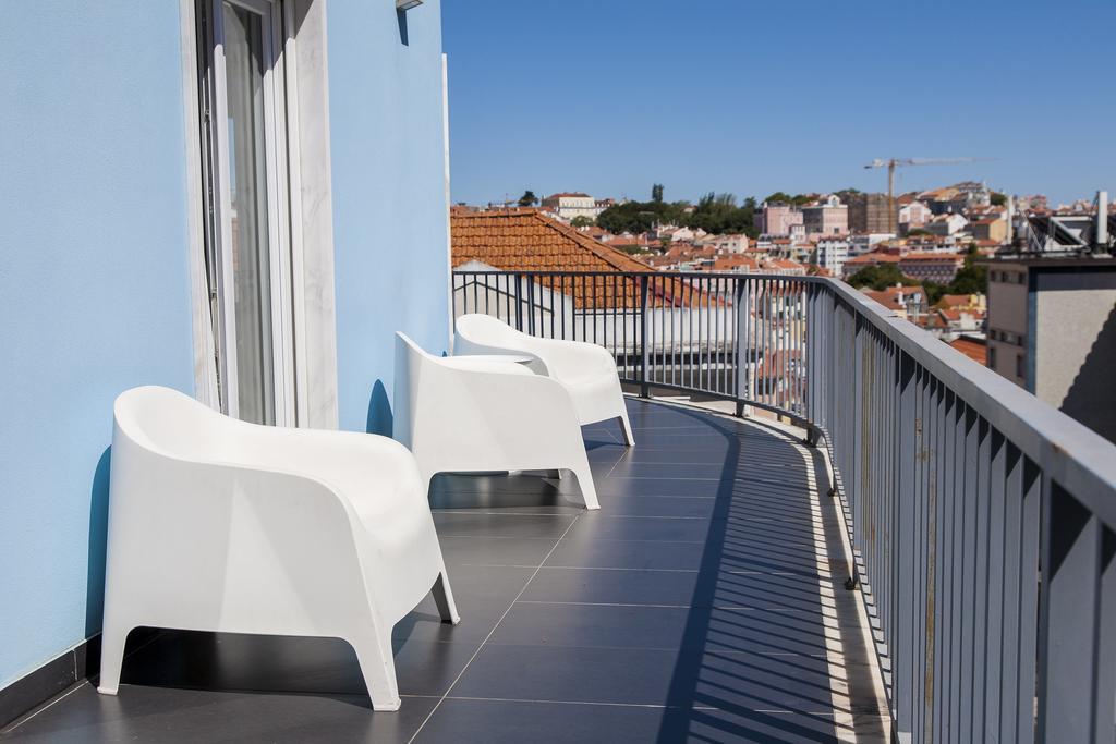 Joivy Joyful 2Br Apt With Terrace Nearby Sao Bento Palace Lisbon Luaran gambar