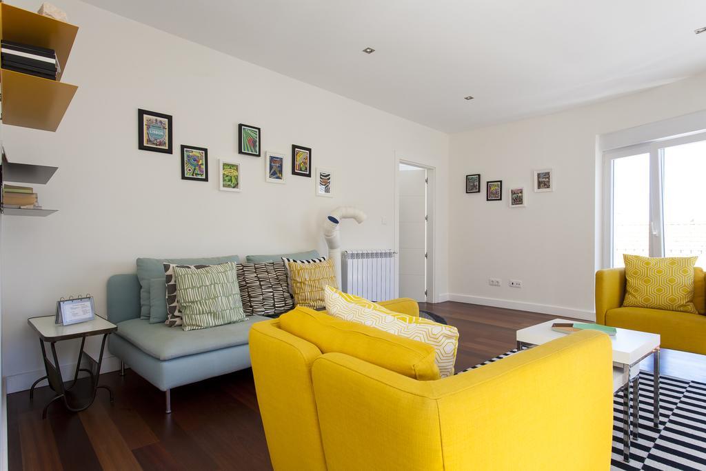 Joivy Joyful 2Br Apt With Terrace Nearby Sao Bento Palace Lisbon Luaran gambar