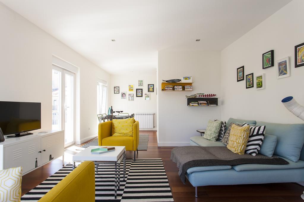 Joivy Joyful 2Br Apt With Terrace Nearby Sao Bento Palace Lisbon Luaran gambar